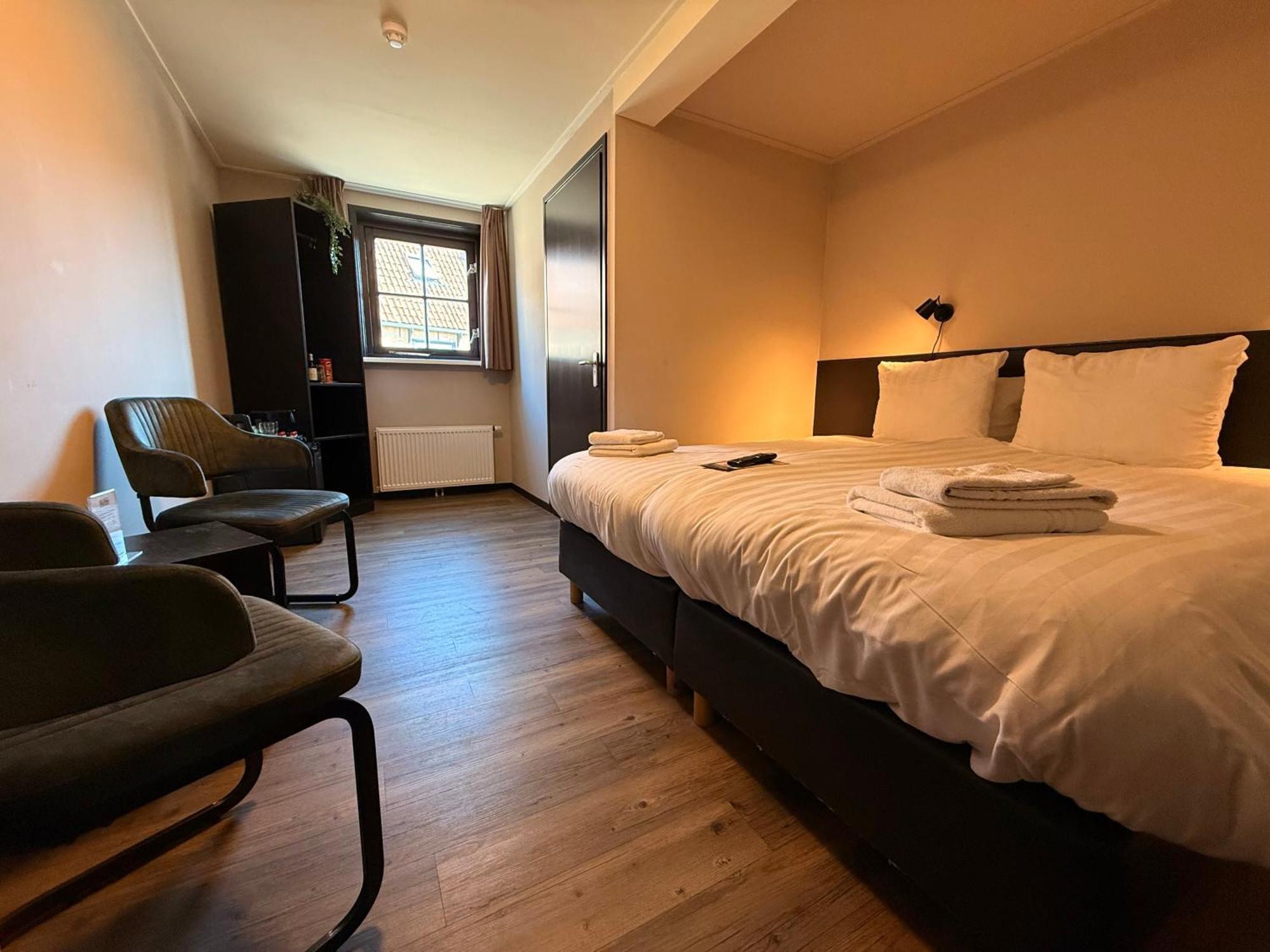 Bij Hen Op Ameland Hotel Hollum  Luaran gambar