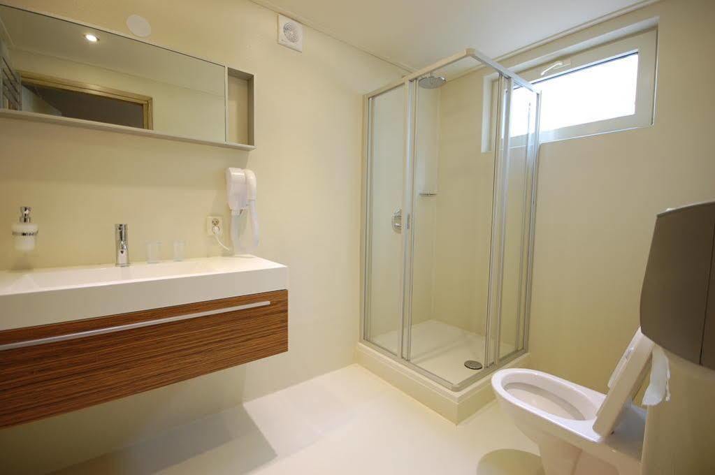 Bij Hen Op Ameland Hotel Hollum  Luaran gambar